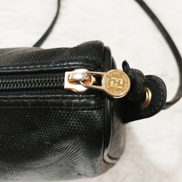 Fendi Vintage Coated Leather Crossbody Bag - Picture 3 of 10